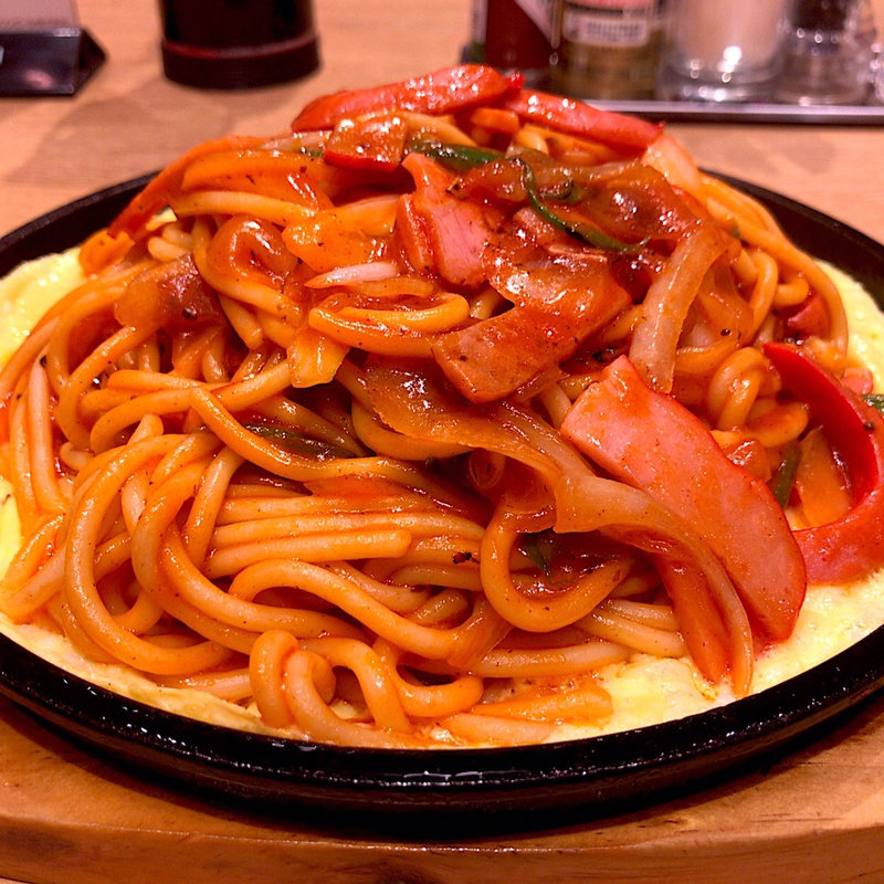 鉄板ナポリタン(J)(スパゲティハウス チャオ JR名古屋駅太閤通口店)