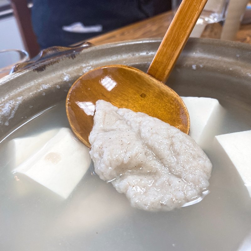 そばがき入り湯豆腐(手打ち蕎麦 小倉庵)