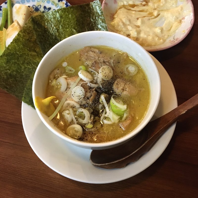 鶏の煮込み(焼鳥どん 荻窪店)