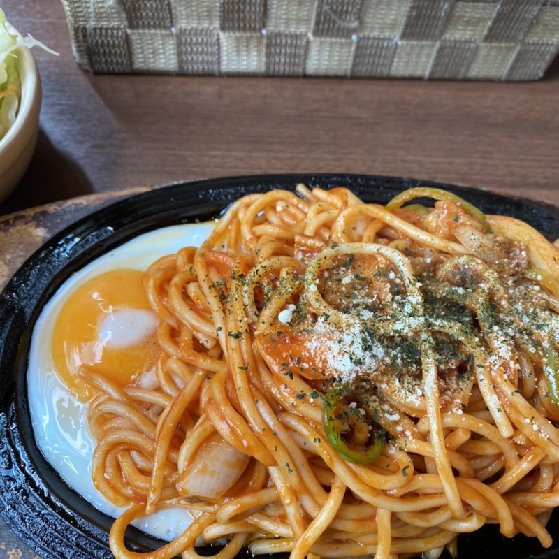 鉄板ナポリタン(RADO （喫茶ラドー）)