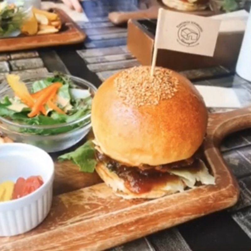 (友安製作所 Cafe & Bar 阿倍野)