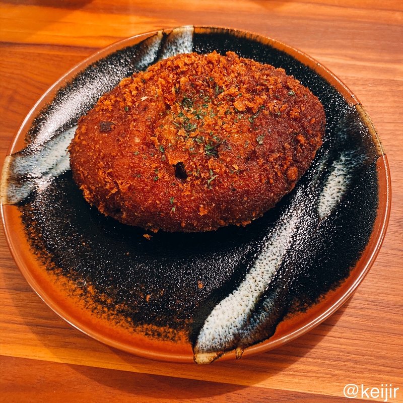 カツカレーパン(バックシュトゥーベ ツオップ （Backstube Zopf）)