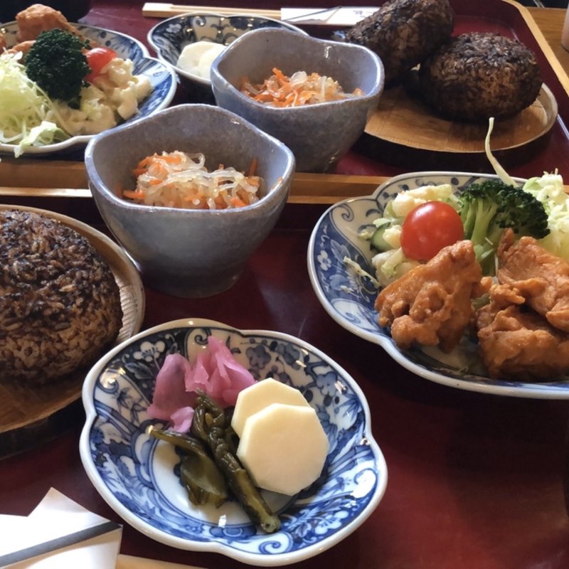 焼きおにぎり定食(花龍 （カリン）)
