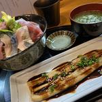 炙り穴子1本のせ海鮮丼(まえ田 )