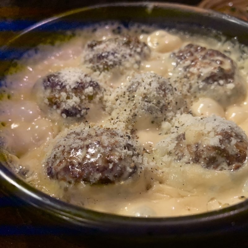 ミートボール　(クリーム)(五感赤羽 小皿イタリアン＆ワイン)