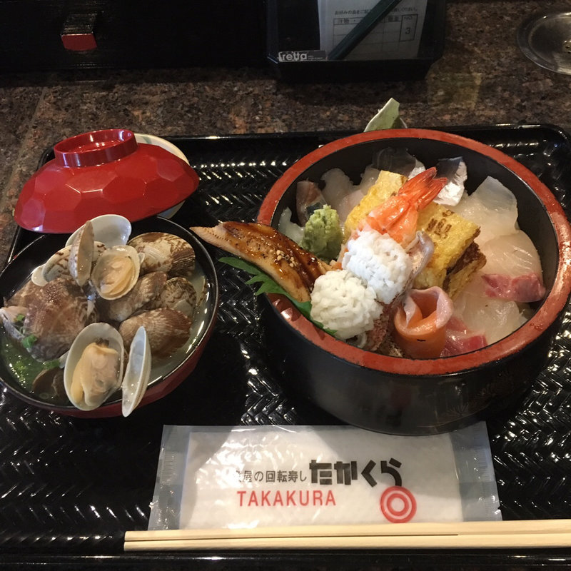 海鮮ちらし(回転寿したかくら )