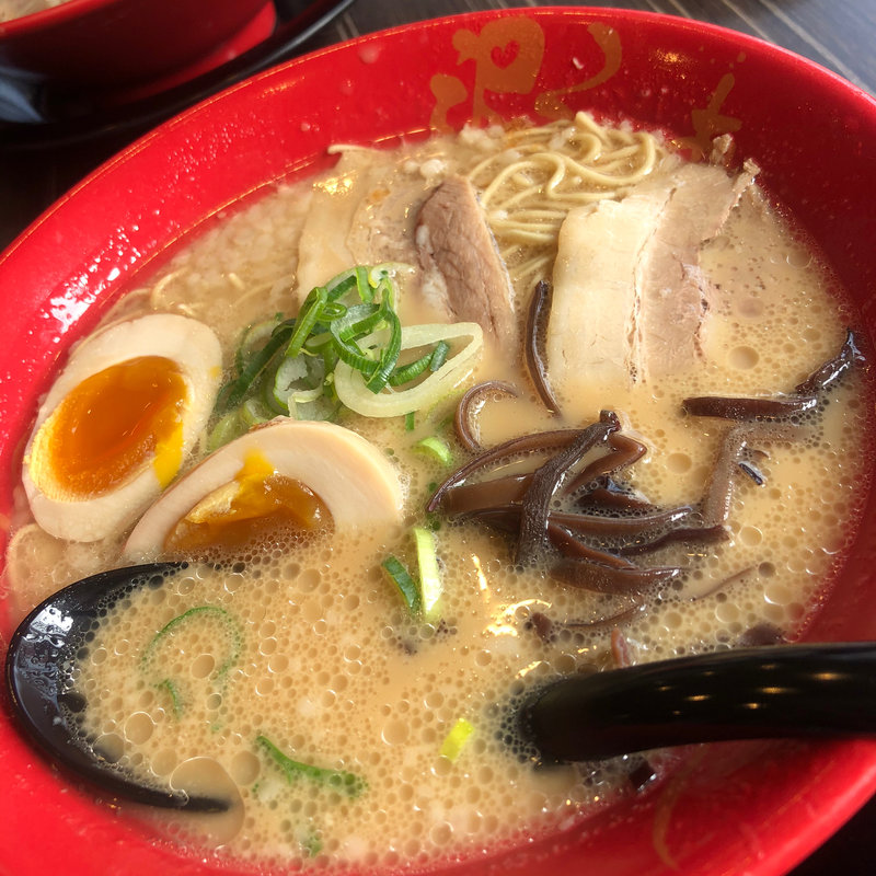 六白(らーめん食堂ろくの家 三ケ森店)