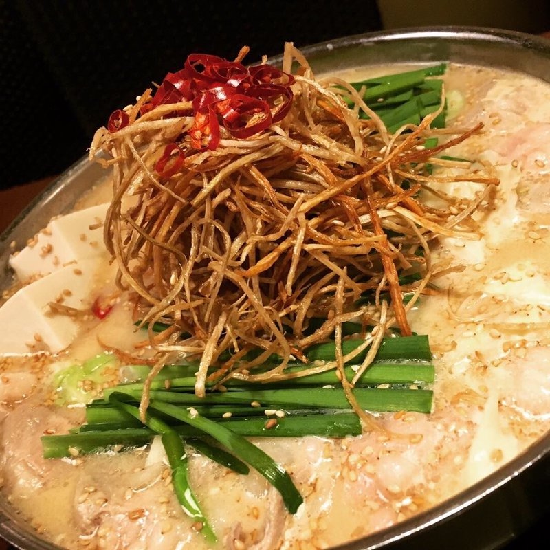 もつ鍋(博多もつ鍋 二十四 天神西通り店 （はかたもつなべ にじゅうよん）)