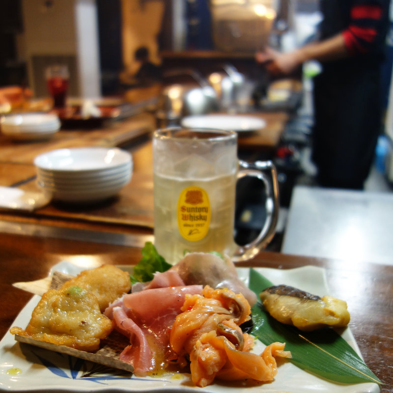 今月の小さな前菜盛り合わせ(あこめの浜)