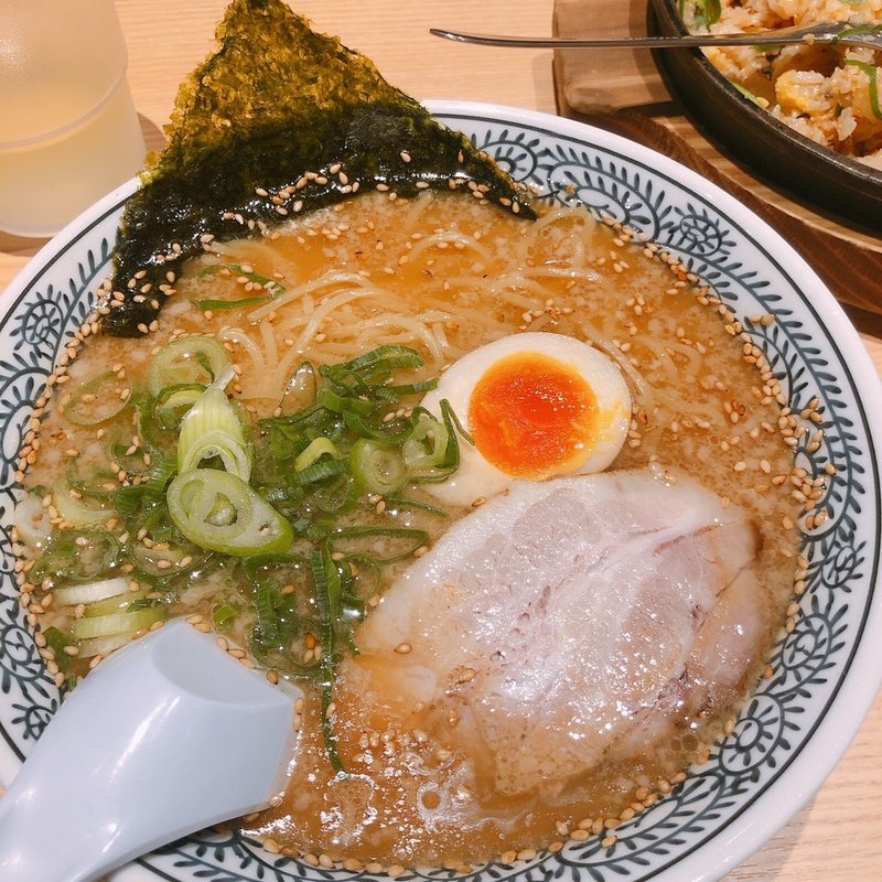 豚骨ラーメン(丸源ラーメン 福岡新宮店)