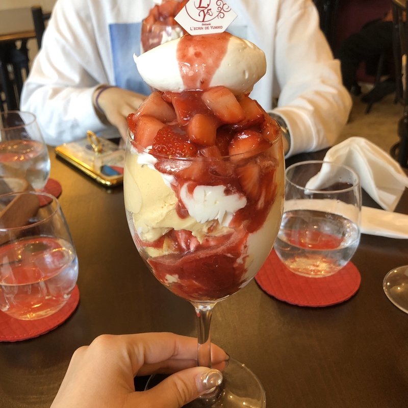 イチゴ パフェ(L'ECRIN DE YUMIKO)