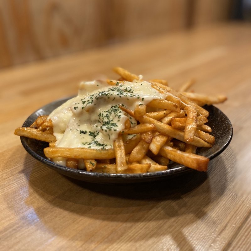 フライドポテトジャーマン(肉巻き野菜串と台湾もつ鍋 びすじろう 勝川駅前店)