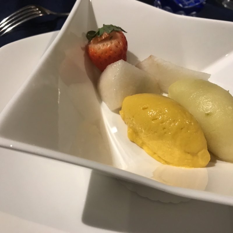 お子様コース　デザート　ジェラート3種(スポンタネ )