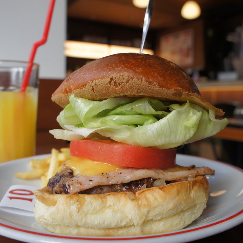 ベーコンチーズバーガー(テンフィンガーズバーガー)