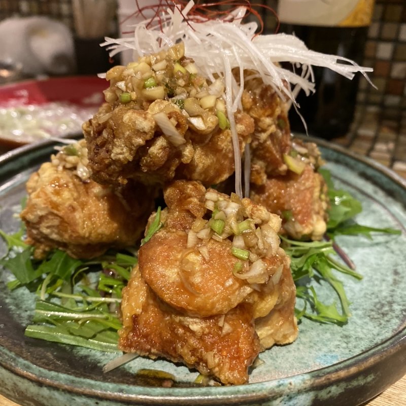 油淋鶏(幸菜福耳 （コウサイフクミミ）)