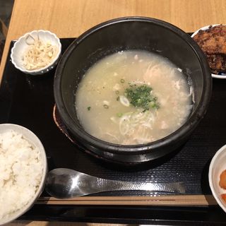 参鶏湯＋唐揚げセット(発酵居酒屋５)