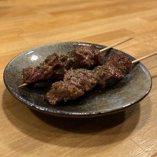 牛赤身串(肉巻き野菜串と台湾もつ鍋 びすじろう 勝川駅前店)