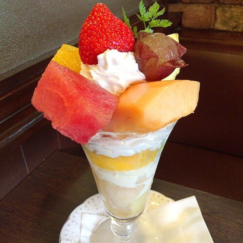 フルーツパフェ(ラフォーレ )