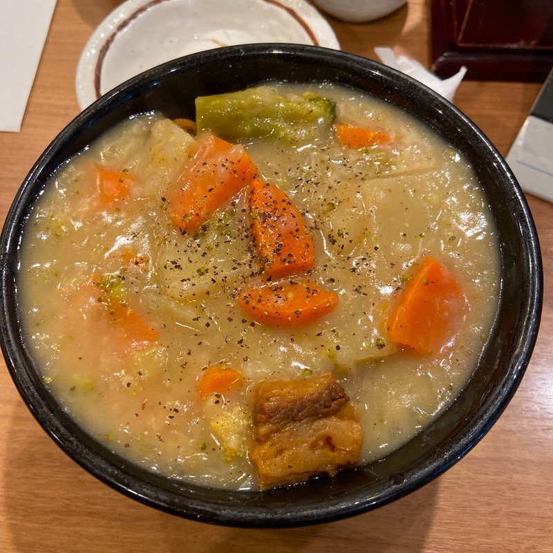 クリームシチュー肉めし(新橋　岡むら屋 )