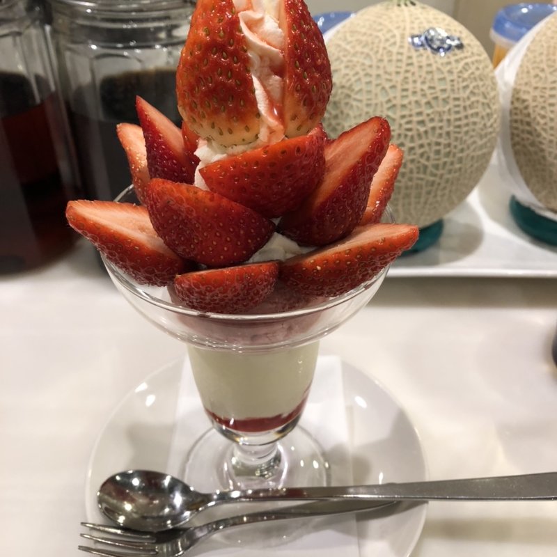 3種のいちごの食べ比べパフェ(フルーツパーラーゴトー )の口コミ一覧