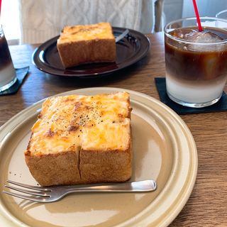 チーズトースト(eito テニスとバドミントンコーヒーやおやつのお店)