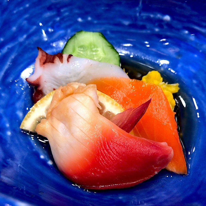 サーモン、北寄貝、焼蛸の酢の物(ホテルニュー水戸屋 )