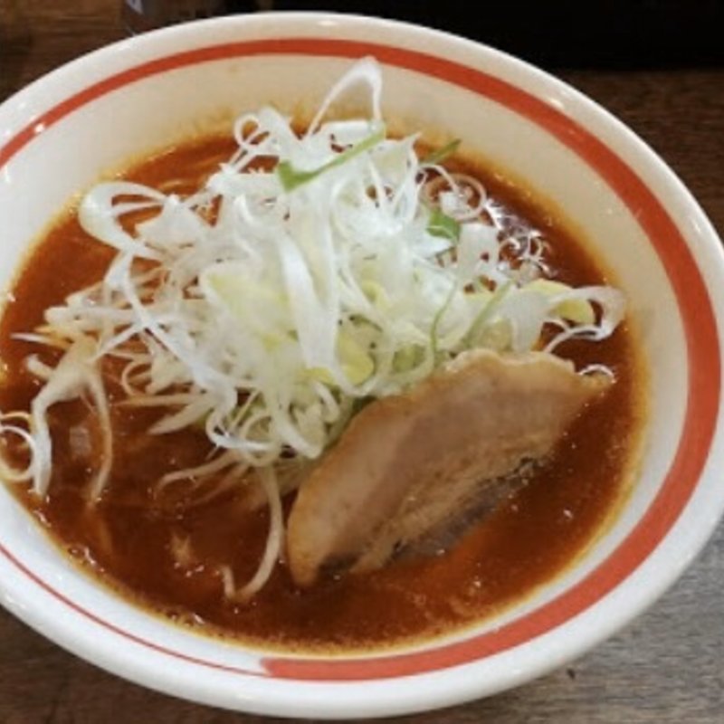 ピリ辛ラーメン(和歌山ラーメンまる岡)
