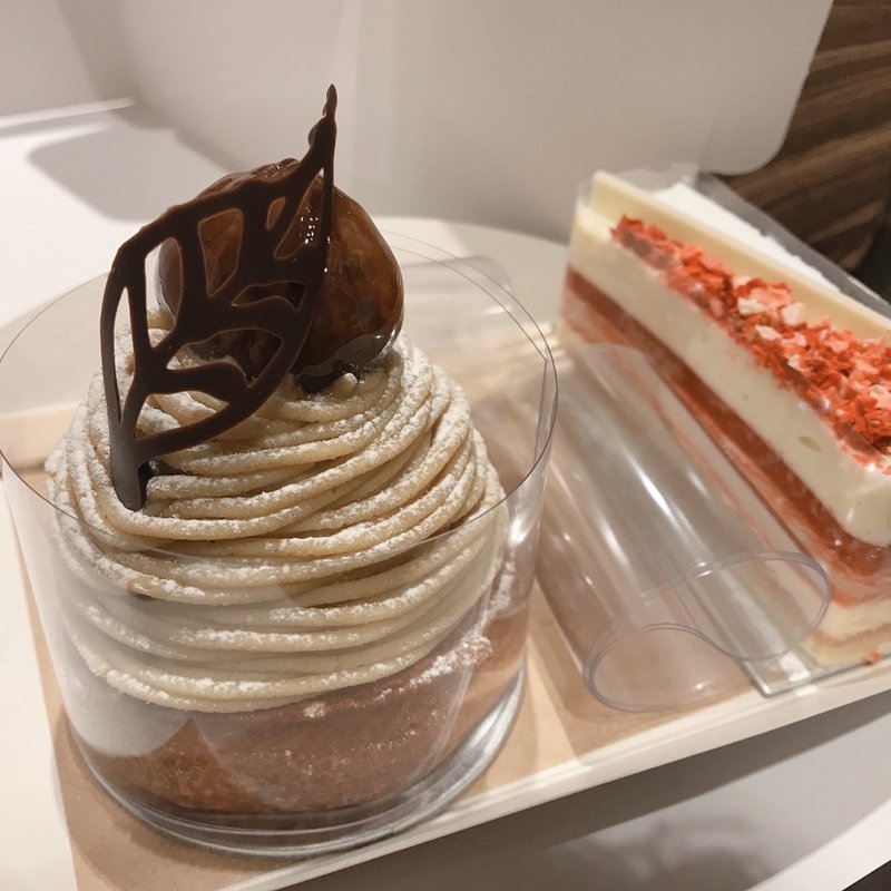 苺ティラミスとモンブラン(グランドハイアット東京 )