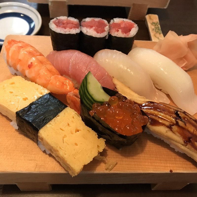 上にぎり(山浦鮨)