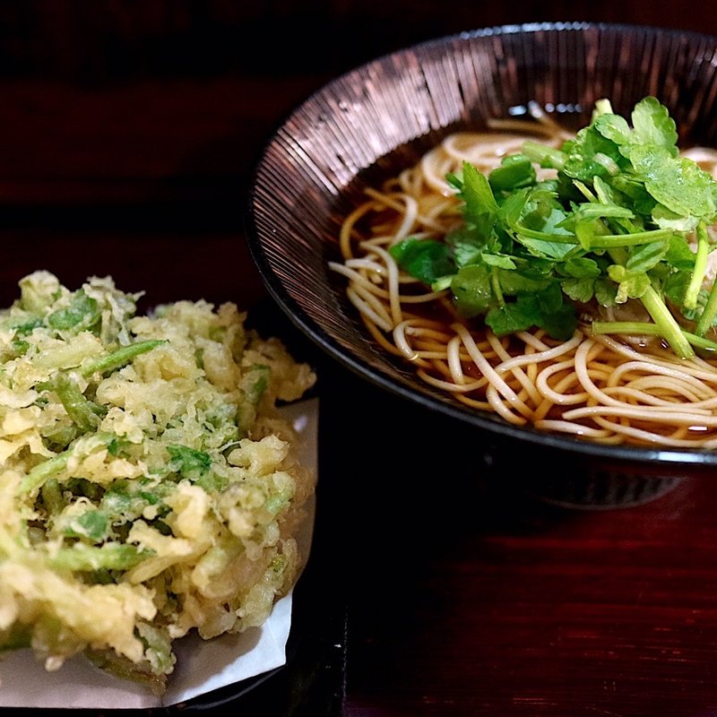 せりかき揚げそば(生そば玉川 池袋東口店)