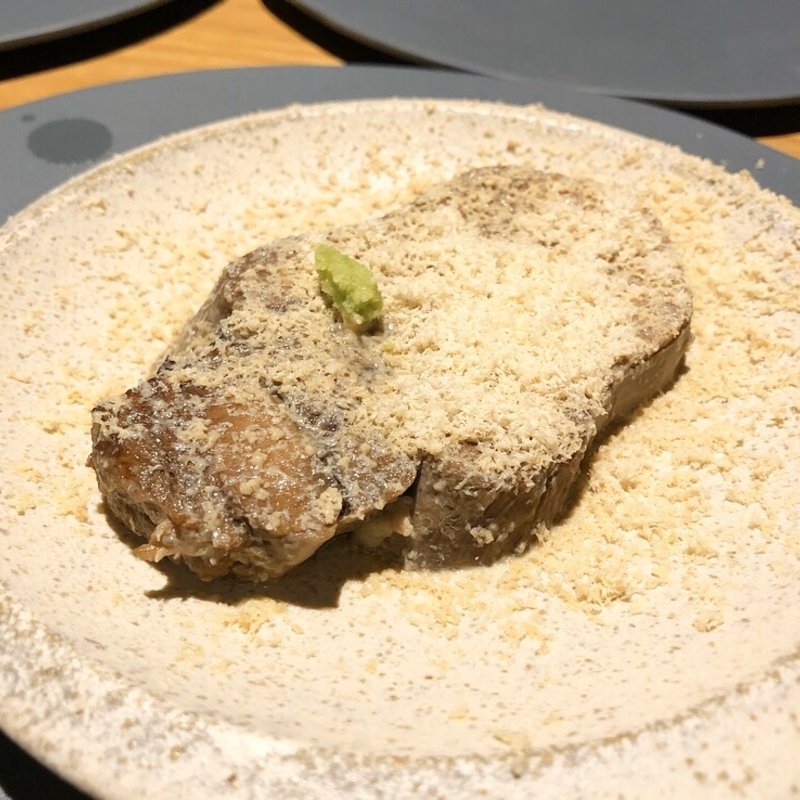 厚切りタンのおでん(綾小路高倉　都食堂)