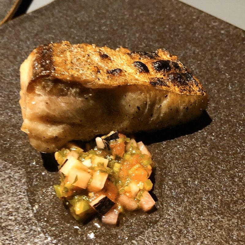 ブリ炭焼き(綾小路高倉　都食堂)