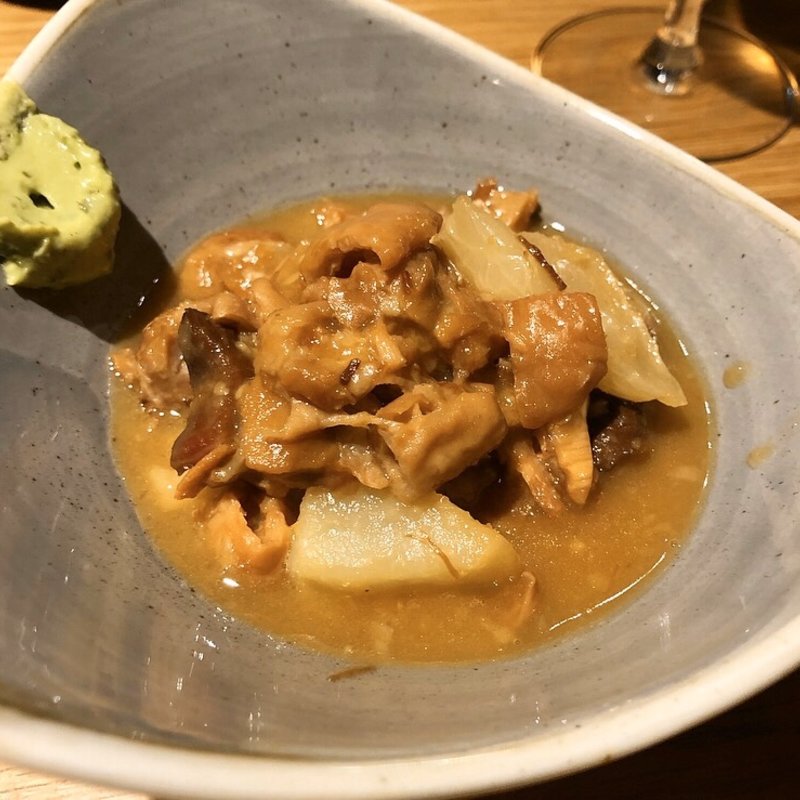 白煮込み(綾小路高倉　都食堂)