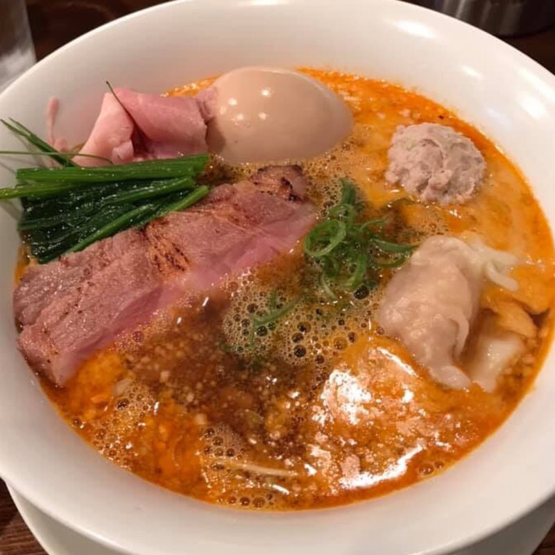 坦々麺＋特製トッピング(鳴龍 （NAKIRYU）)