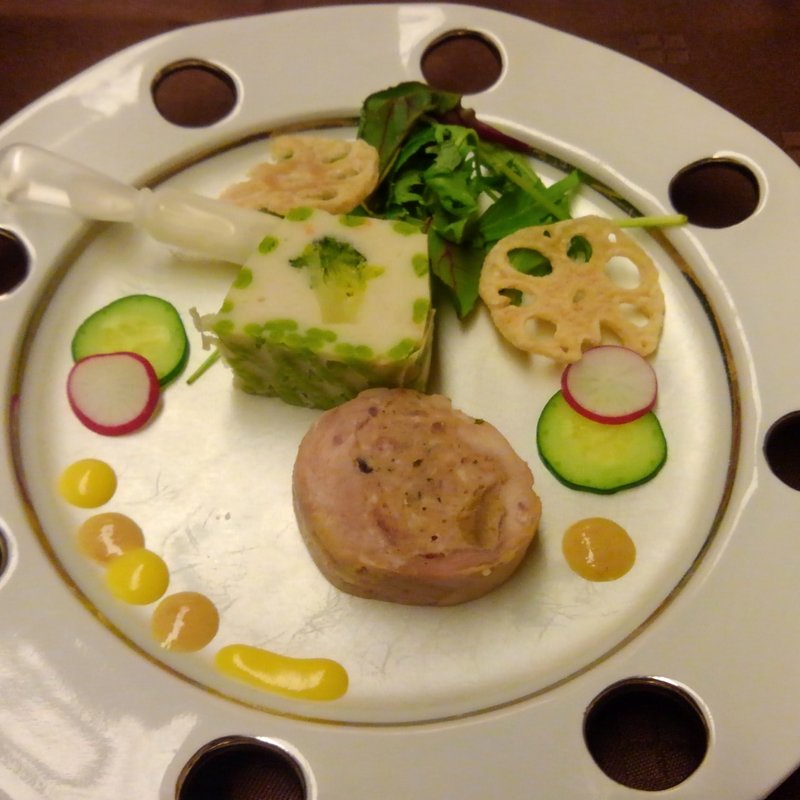 サラダ(鷹泉閣 岩松旅館 （ようせんかく いわまつりょかん）)