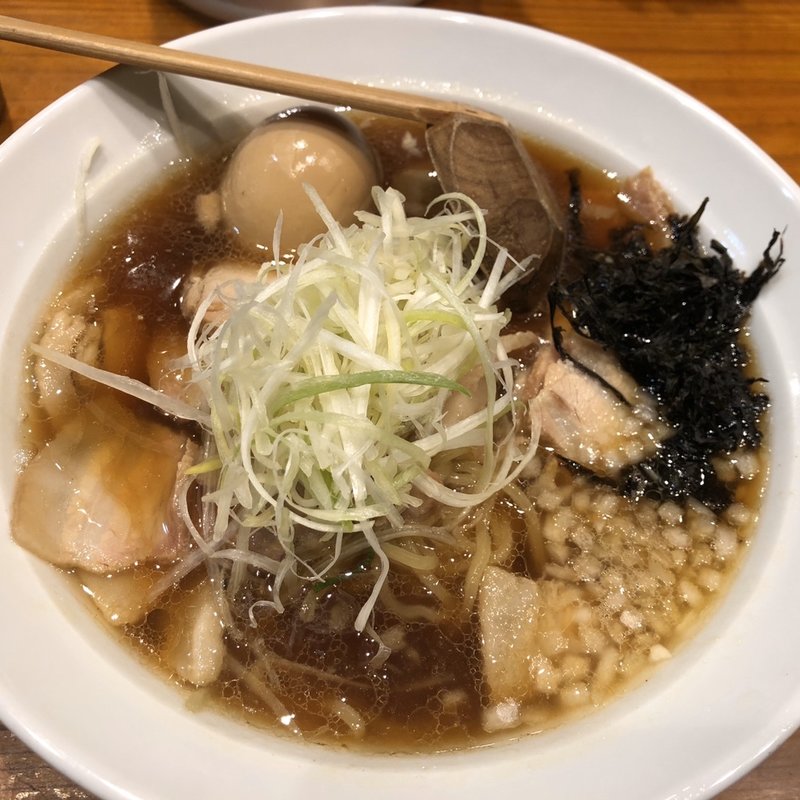 醤油肉そば(卵トッピング)(嵐丸 )