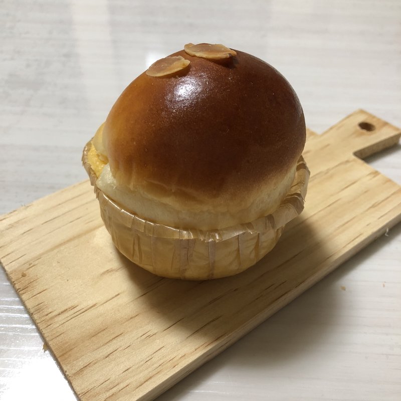 クリームパン(トイパン)