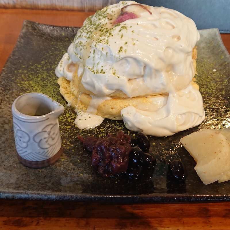 獺祭甘酒エスプーマパンケーキ(Parlor Vinefru 銀座)