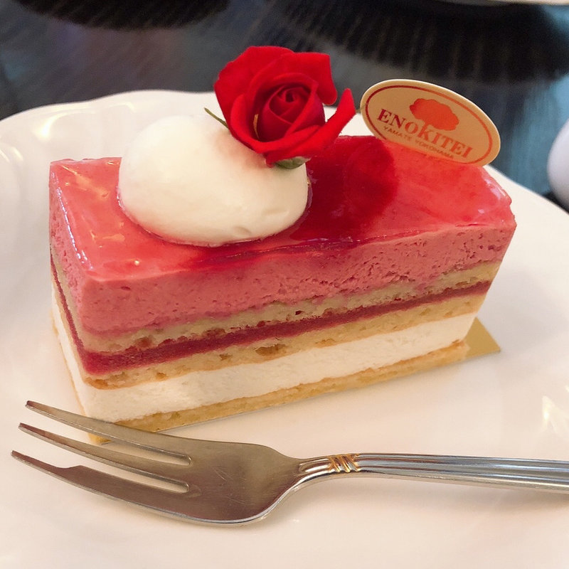 ローズケーキ(えの木てい)
