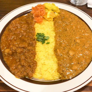 カレー定食（2種）(ウミネコカレー)