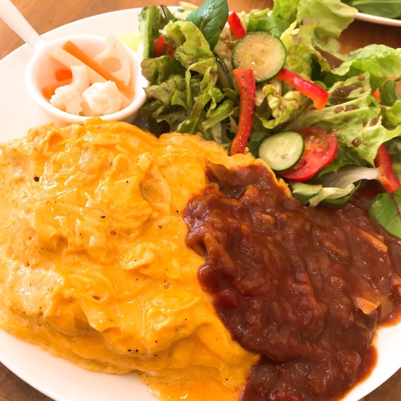 オムライス(ナゴミナチュルア　オーガニックハーブティカフェ　根津店)