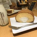 ロールケーキ(北海道牛乳カステラ)
