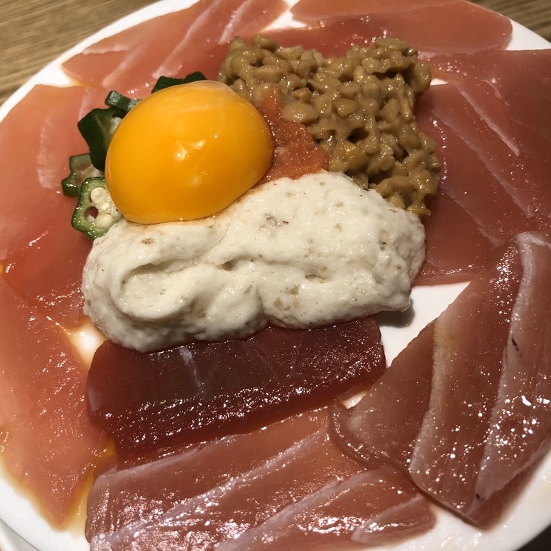 まぐろ自然薯カルパッチョ(じねんじょ庵)