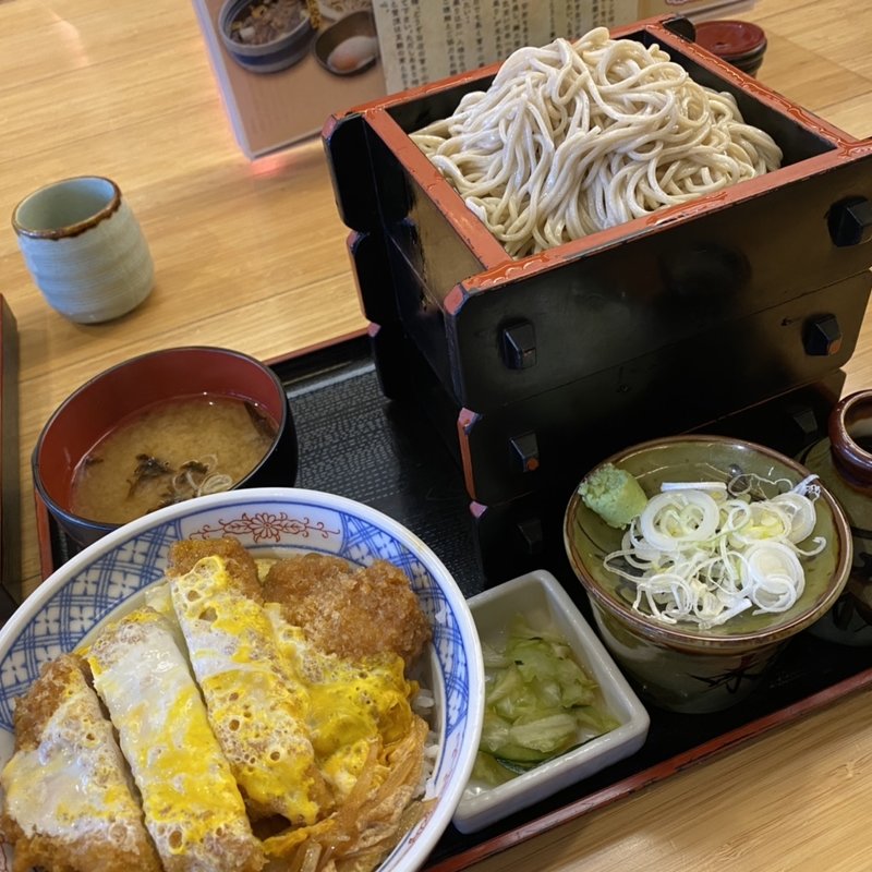 カツ丼セット(そば処味奈登庵 大倉山店)