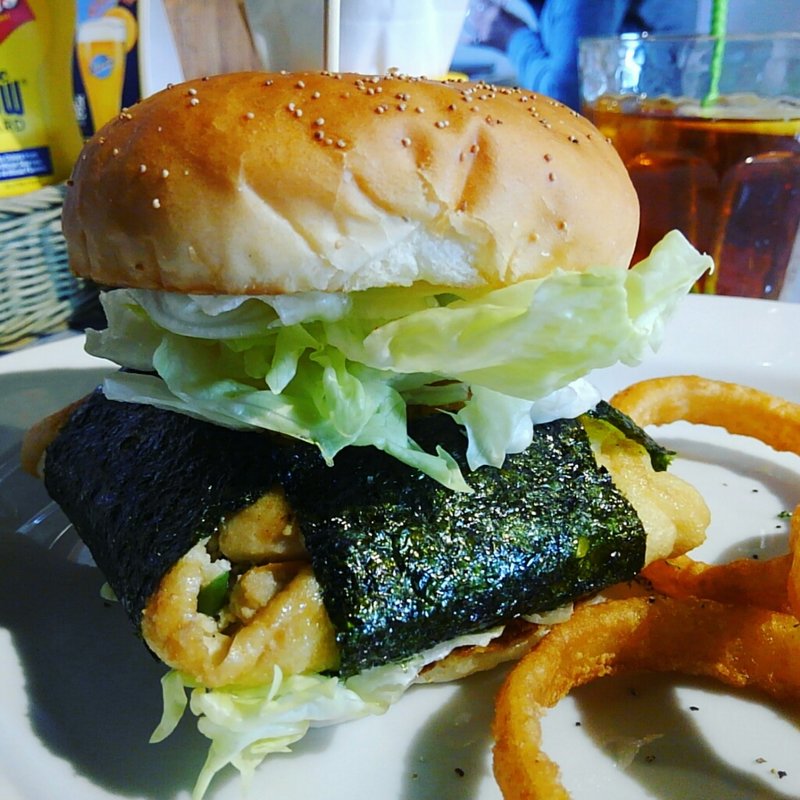 いただきますバーガー(アオラニカフェ)