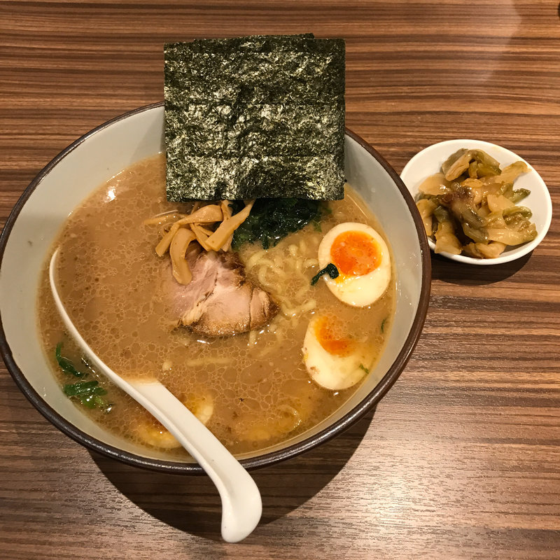 味玉ラーメン(横濱家 平台店)