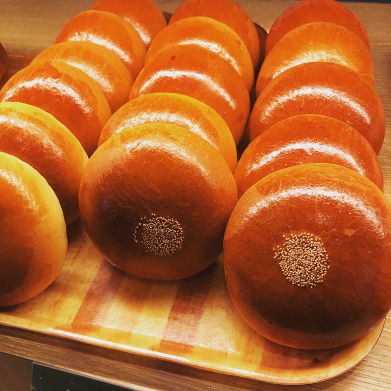 十勝つぶあんぱん(フォレスティカフェ 成城店)