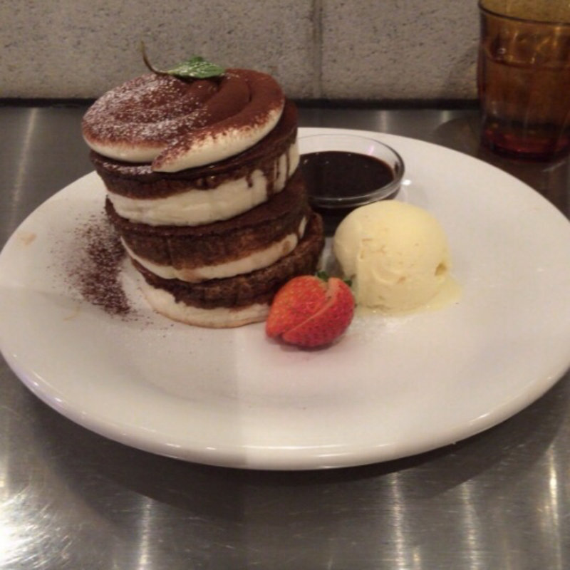 ティラミス(BURN SIDE ST CAFE （バーンサイドストリートカフェ）)