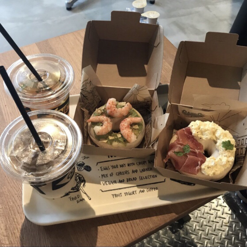 (オーサム ストア&カフェ)