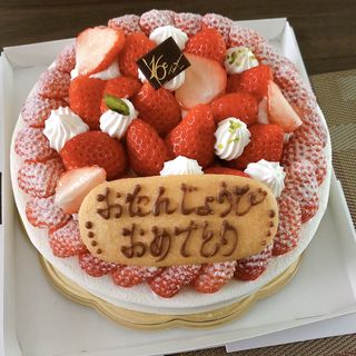 イチゴのケーキ(フランス菓子16区 )